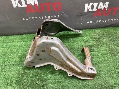 Кронштейн Ford Focus 2 2009 CB