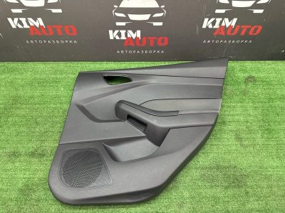 Обшивка двери Ford Focus 3 2012 MK3