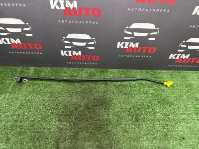 Упор капота Kia Rio 4 2019 FB