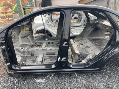 Порог со стойкой Ford Focus 2 2009 CB