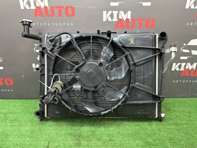 Кассета радиаторов с вентилятором Kia Ceed 1 HB 2010 ED
