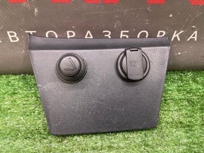 Накладка центральной консоли Kia Rio 3 2012 QB