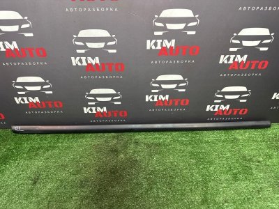Уплотнитель стекла наружный (Бархотка) Ford Focus 3 2012 MK3