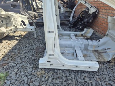 Порог со стойкой Ford Focus 3 2012 MK3