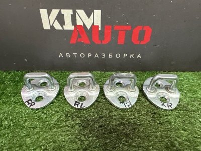Ответная часть замка двери Kia Ceed 1 HB 2010 ED