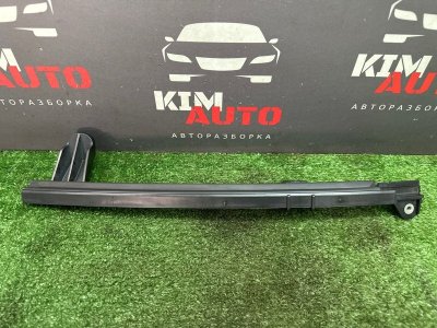 Направляющая стекла двери Kia Ceed 1 HB 2010 ED