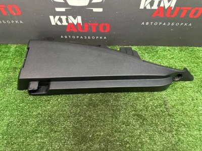 Направляющая полка (шторки) багажника правая Kia Ceed 1 HB 2010 ED
