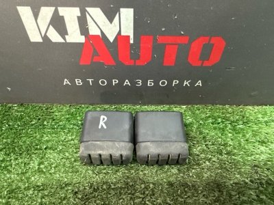 Отбойник крышки багажника Ford Focus 3 2012 MK3