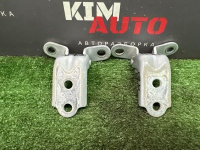 Петли двери Kia Ceed 1 HB 2010 ED