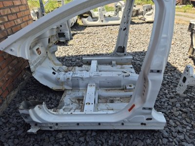 Порог со стойкой Ford Focus 3 2012 MK3