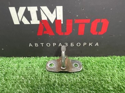 Ответная часть замка багажника Hyundai Solaris 1 2013