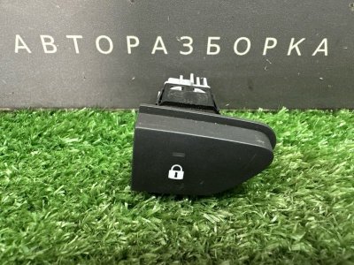 Кнопка центрального замка Renault Kaptur 2017