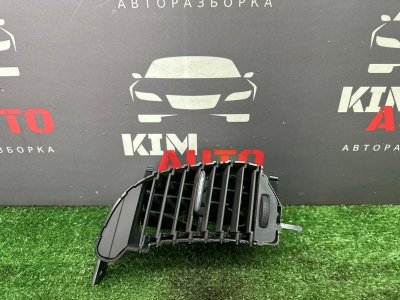 Дефлектор отопителя центральный Renault Kaptur 2017