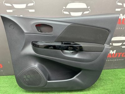 Обшивка двери Renault Kaptur 2017