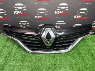 Решетка радиатора Renault Kaptur 2017
