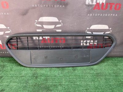 Решетка бампера нижняя Ford Focus 2 2009 CB