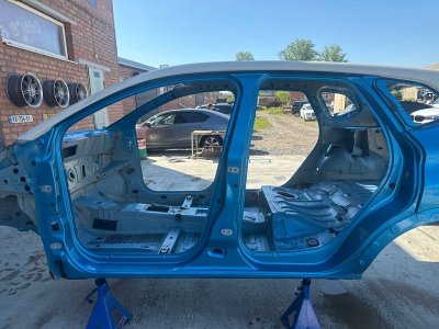 Порог со стойкой Renault Kaptur 2017