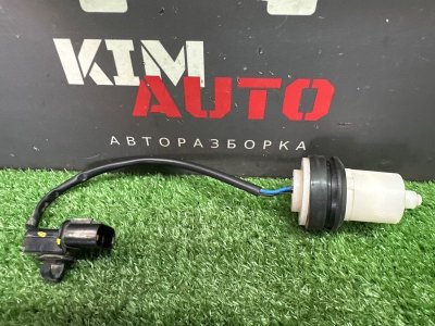 Датчик уровня омывающей жидкости Kia Rio 3 2016 QB