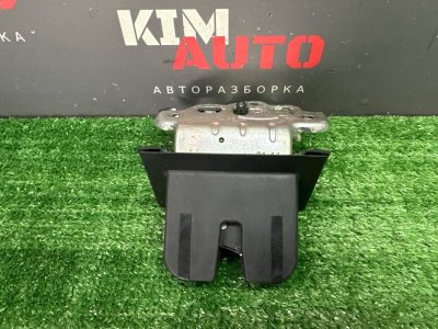 Замок крышки багажника Skoda Octavia 2014 A7