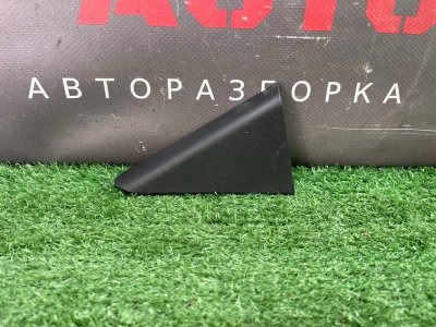 Накладка двери треугольник Kia Rio 3 HB 2014 HB