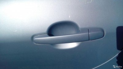 Toyota Corolla задняя левая ручка двери