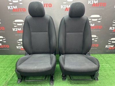 Сиденья передние комплект Kia Rio 4 2021 FB