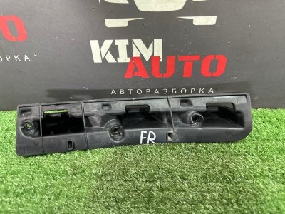 Кронштейн фары Kia Rio 4 2017 FB