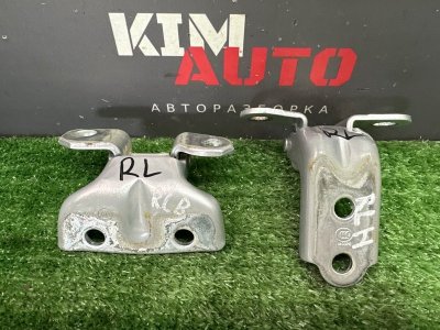 Петли двери Kia Ceed 1 2010 ED