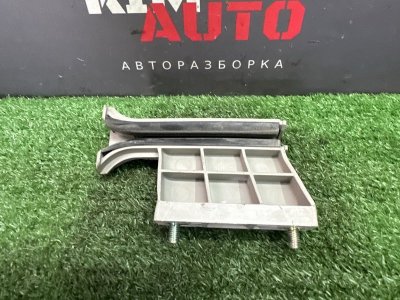 Направляющая стекла двери Kia Rio 4 2021 FB