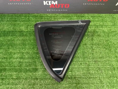 Стекло глухое заднее Kia Ceed 1 2010 ED