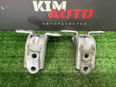 Петли двери Kia Ceed 1 2010 ED