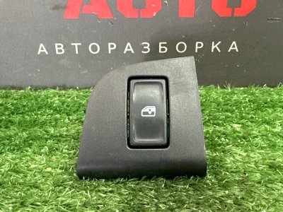 Кнопка стеклоподъемника Skoda Octavia 2018 A7