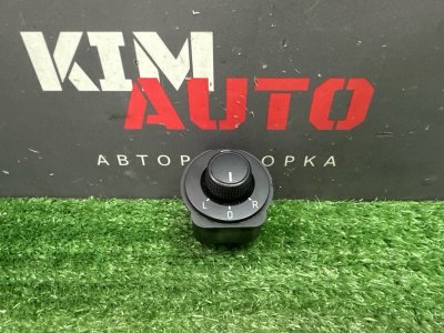 Блок управления зеркалами Skoda Octavia 2018 A7