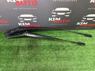 Поводки дворников Skoda Octavia 2018 A7