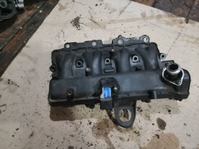 Коллектор впускной Opel Astra H