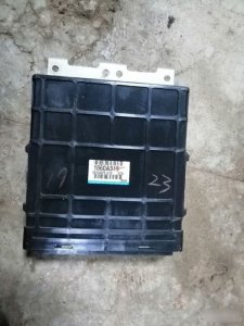 Блок управления двигателем Mitsubishi Lancer 9