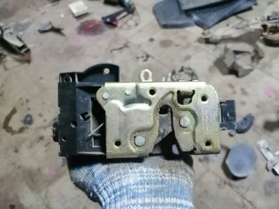 Замок двери Ford Focus
