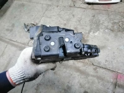 Замок двери Mazda 3