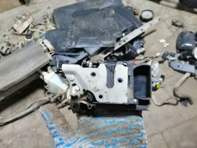 Замок двери Chevrolet Aveo T250