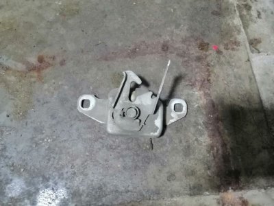 Замок капота Renault Logan