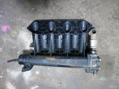 Коллектор впускной Mercedes-Benz Vito W638