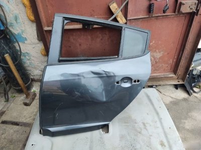 Дверь Renault Megane 3