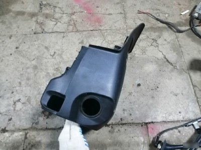 Кожух рулевой колонки Mazda 3