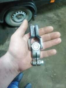 Кардан рулевой Peugeot 107