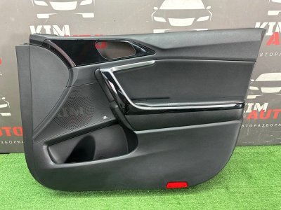 Обшивка двери Kia Ceed 3 2018 CD
