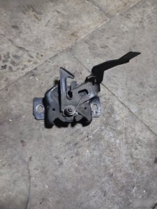 Замок капота Ford Escape