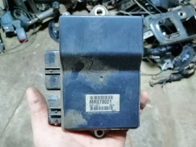 Блок управления форсунками Mitsubishi Lancer