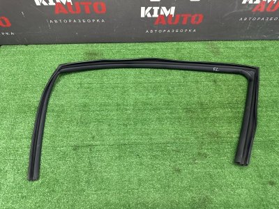 Уплотнитель стекла двери Kia Ceed 3 2018 CD