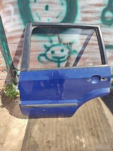 Дверь Ford Fusion