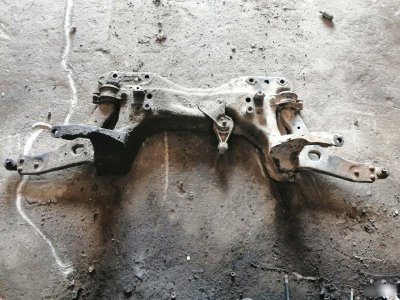 Подрамник Ford Focus